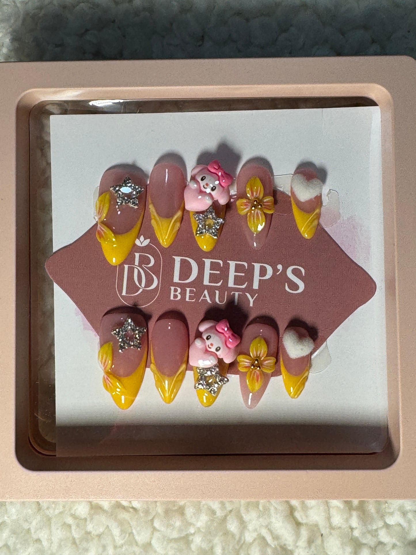 Deeps Beauty Press On nails - Yellow